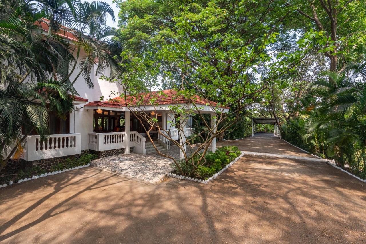 Saffronstays Chikoo Wadi- 3Bdr Pet-Friendly Villa With Pool In Boisar Exterior photo